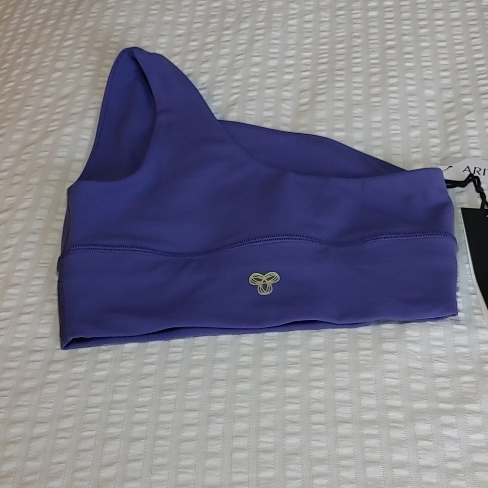 Nwt Aritzia  Butter Beam Asymmetrical Top XXS - Picture 2 of 11